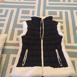 New with tags Calvin Klein black/white vest.